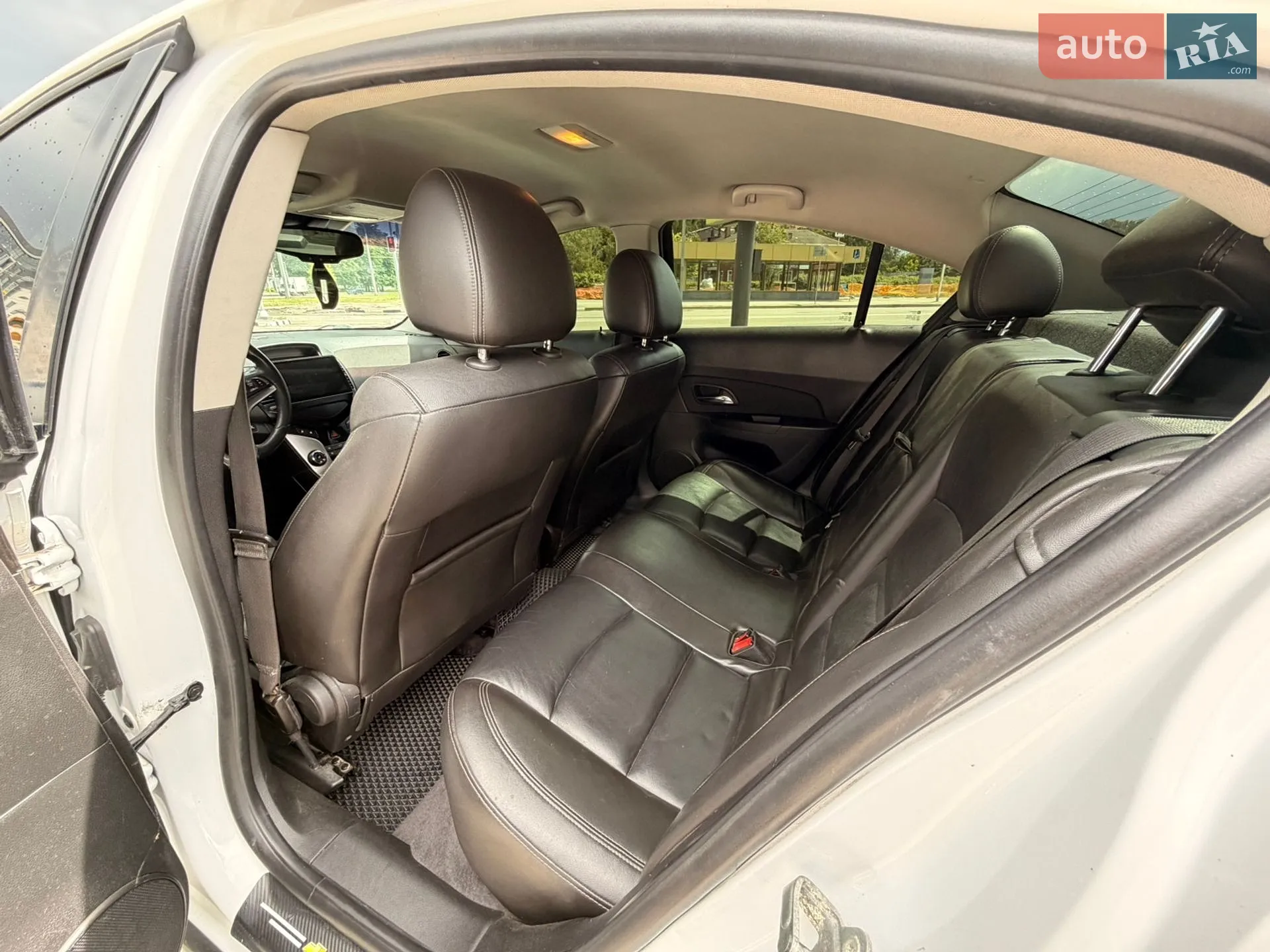 2012 Chevrolet Cruze - мініатюра 28