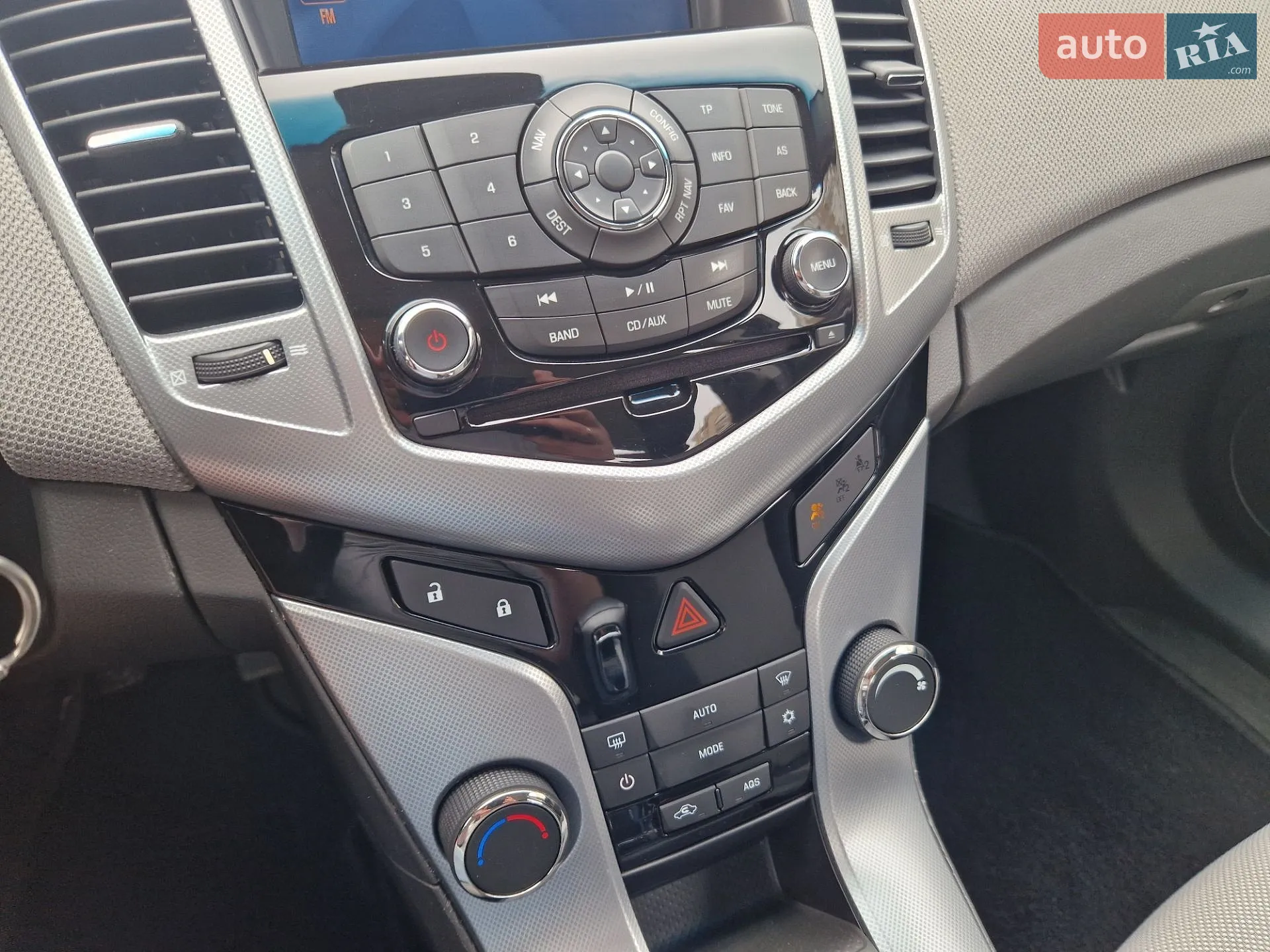 2010 Chevrolet Cruze - мініатюра 44
