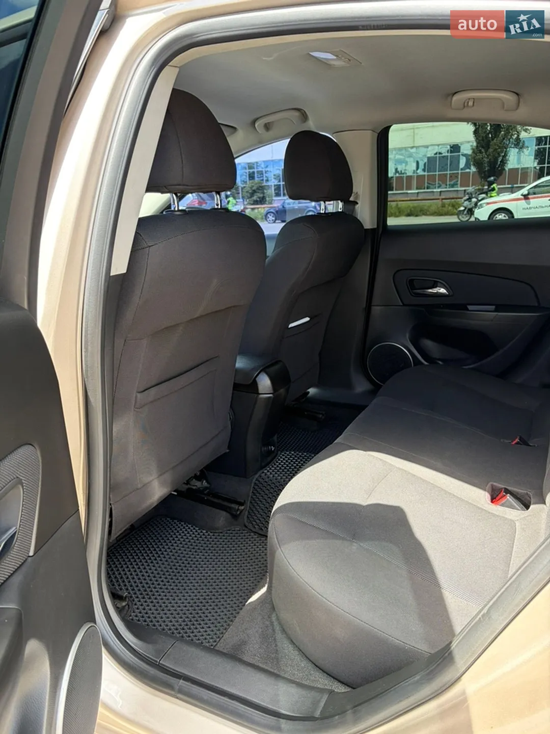 2012 Chevrolet Cruze - мініатюра 28