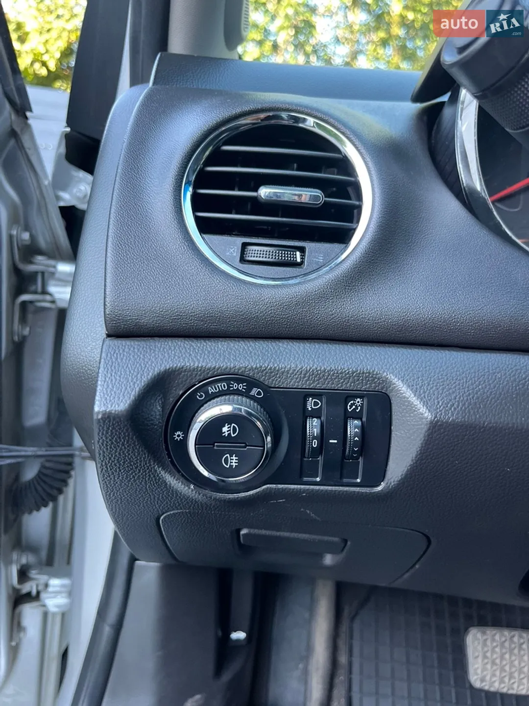 2012 Chevrolet Cruze - мініатюра 40