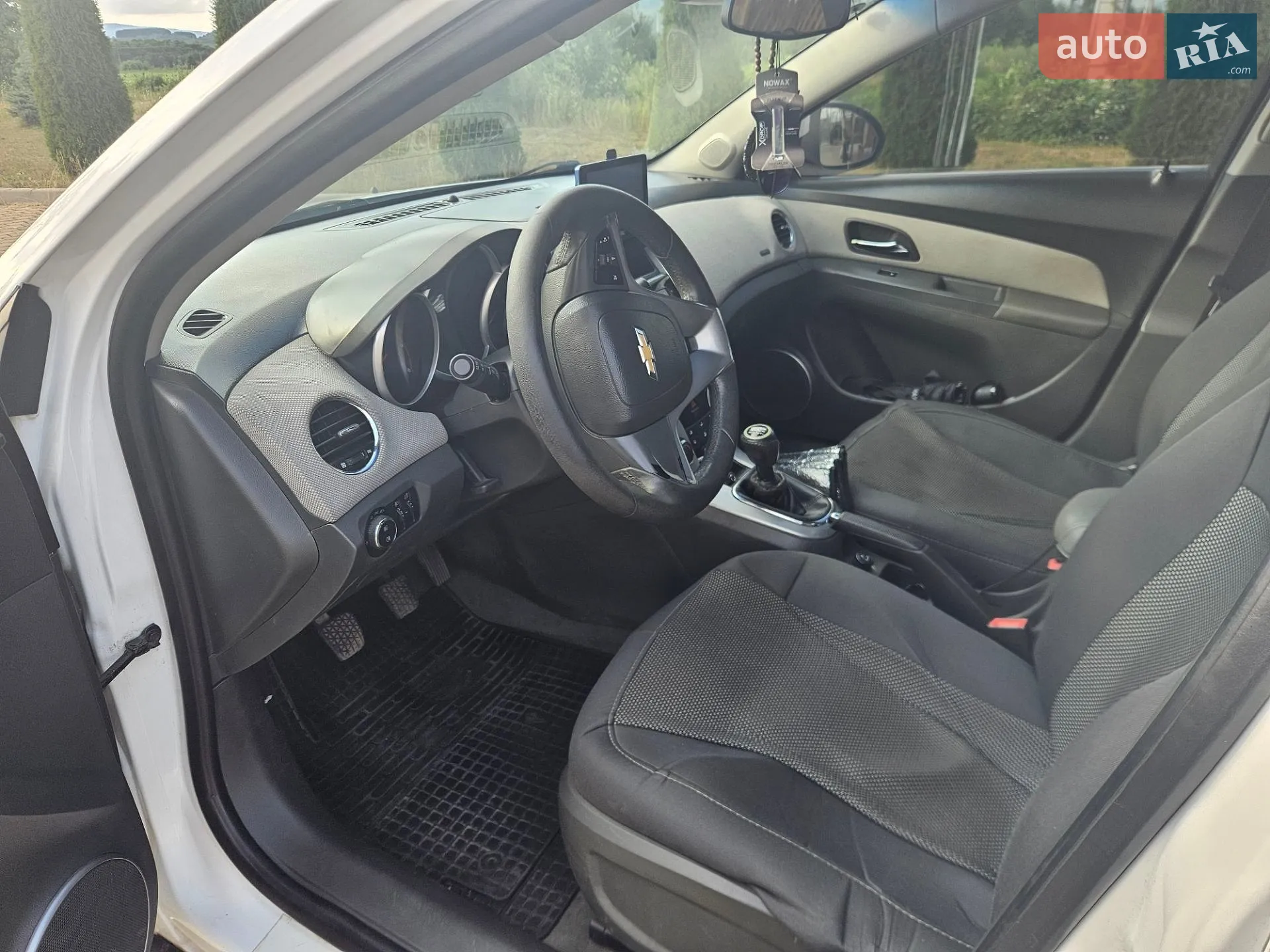 2010 Chevrolet Cruze - мініатюра 21
