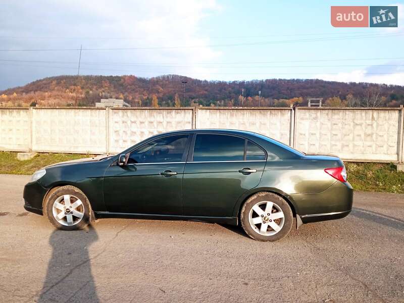 Седан Chevrolet Epica 2008 в Мукачевому