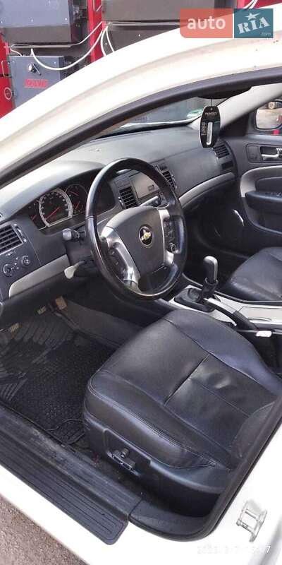 Седан Chevrolet Epica 2008 в Житомире