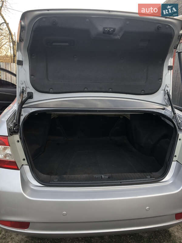 Седан Chevrolet Epica 2008 в Лубнах