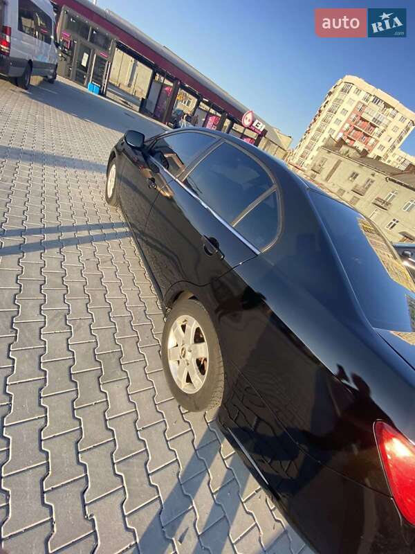Седан Chevrolet Epica 2008 в Львове