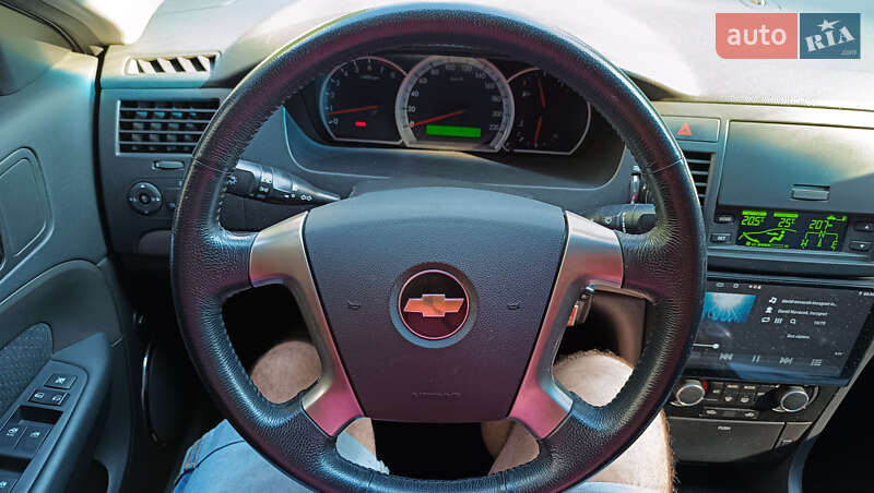 Седан Chevrolet Epica 2007 в Петропавлівській Борщагівці