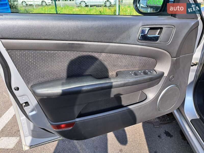 Седан Chevrolet Epica 2008 в Киеве
