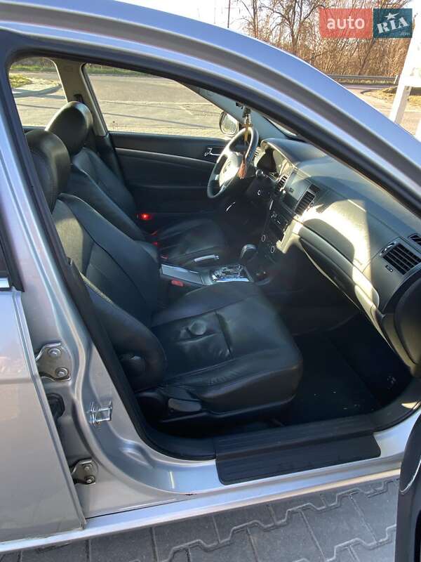 Седан Chevrolet Epica 2011 в Львові