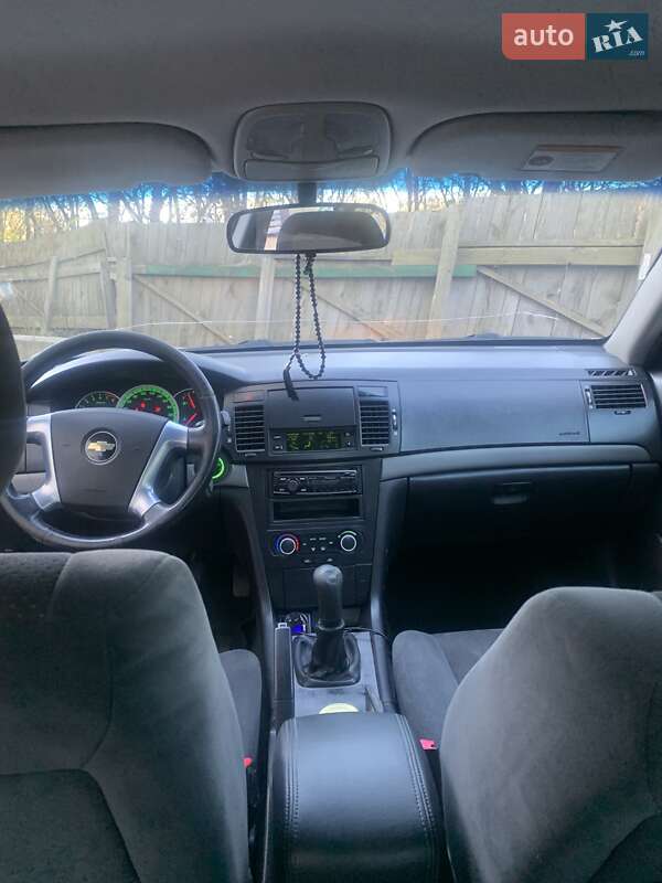 Седан Chevrolet Epica 2008 в Києві