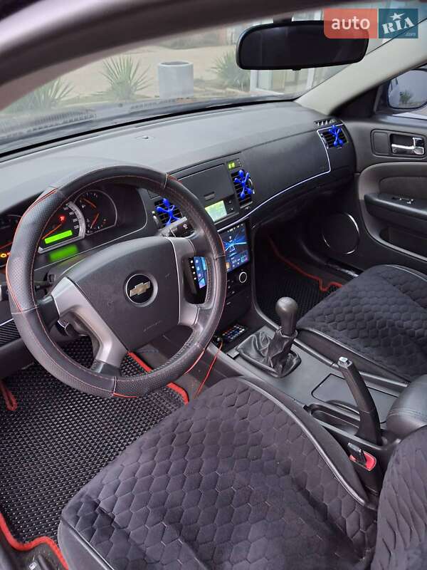 Седан Chevrolet Epica 2007 в Долинській