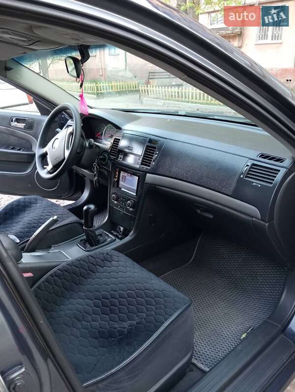 Седан Chevrolet Epica 2007 в Кривому Розі