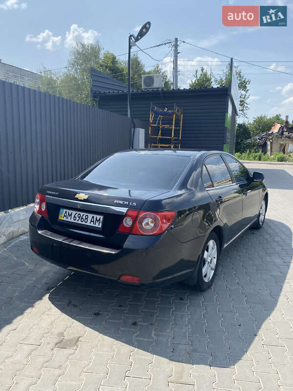 Седан Chevrolet Epica 2006 в Житомире