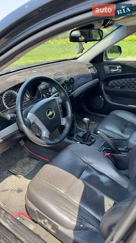 Седан Chevrolet Epica 2007 в Буче