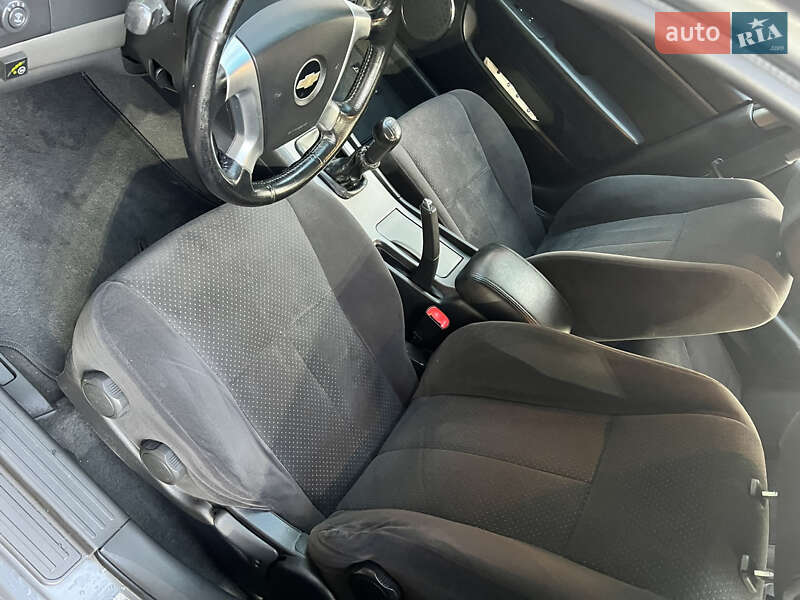 Седан Chevrolet Epica 2011 в Києві