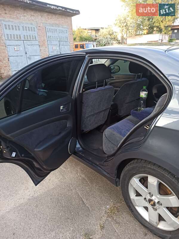 Седан Chevrolet Epica 2006 в Києві