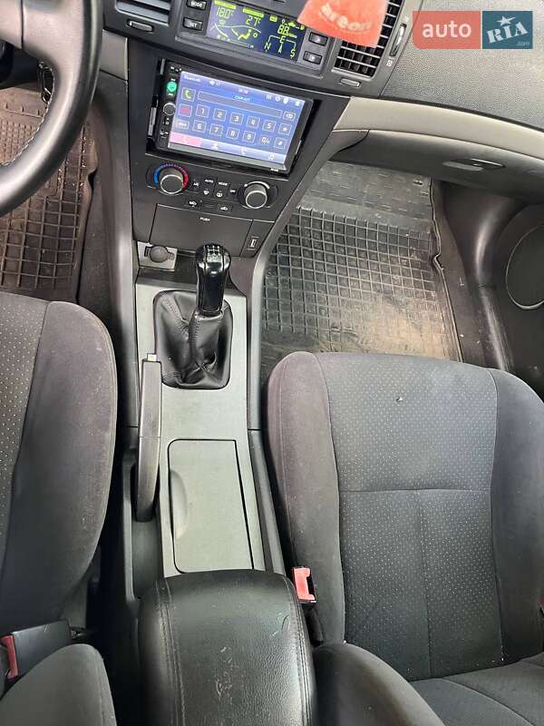 Седан Chevrolet Epica 2006 в Кривом Роге
