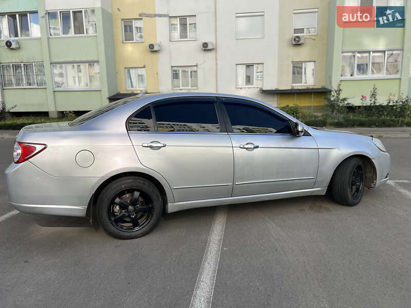 Седан Chevrolet Epica 2007 в 