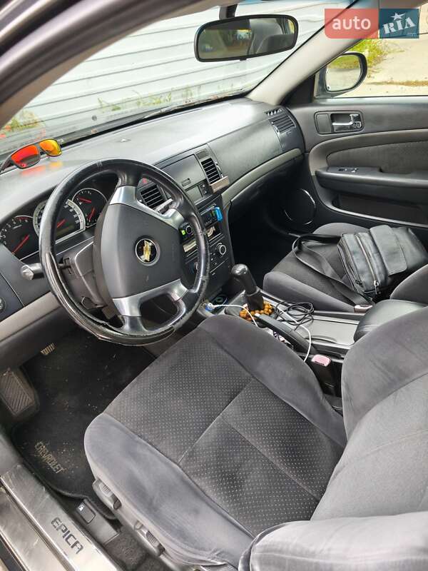 Седан Chevrolet Epica 2008 в Полтаве