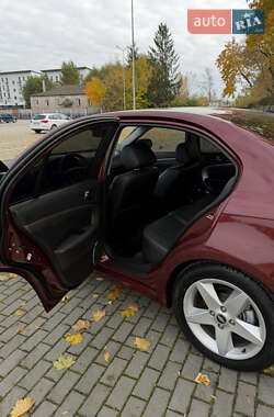 Седан Chevrolet Epica 2006 в 