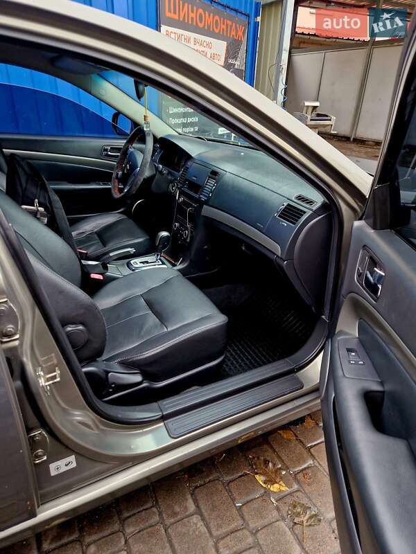 Седан Chevrolet Epica 2008 в Броварах