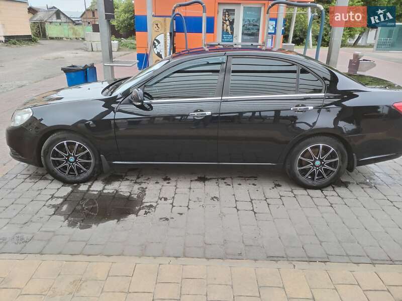 Седан Chevrolet Epica 2008 в Полтаве