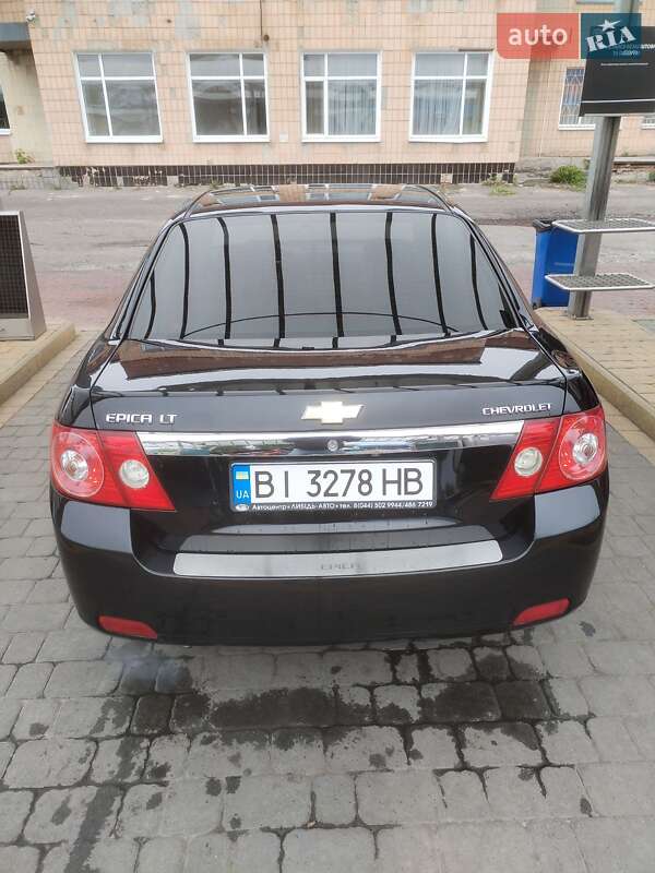 Седан Chevrolet Epica 2008 в Полтаве