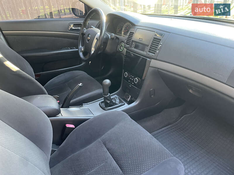 Седан Chevrolet Epica 2008 в Киеве фото 46 Седан Chevrolet Epica 2008 в Киеве