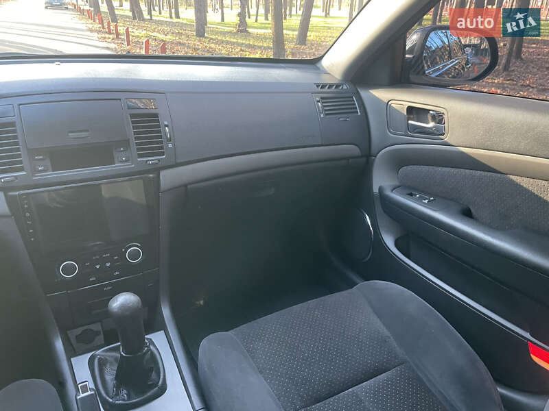 Седан Chevrolet Epica 2008 в Киеве фото 51 Седан Chevrolet Epica 2008 в Киеве