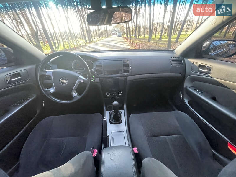 Седан Chevrolet Epica 2008 в Киеве фото 52 Седан Chevrolet Epica 2008 в Киеве