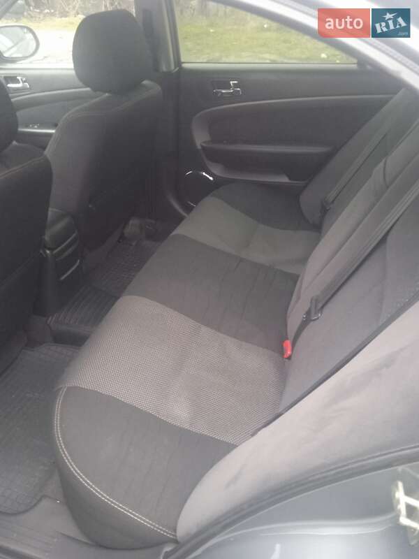 Седан Chevrolet Epica 2011 в Львові