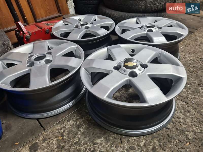 Седан Chevrolet Epica 2008 в Києві