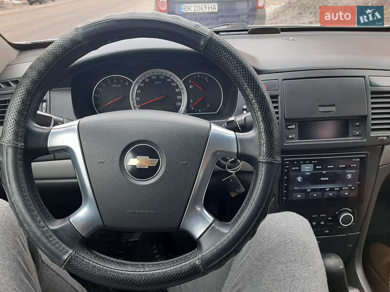 Седан Chevrolet Epica 2007 в Вараше