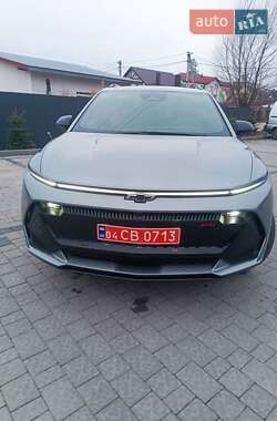 Позашляховик / Кросовер Chevrolet Equinox EV 2024 в 