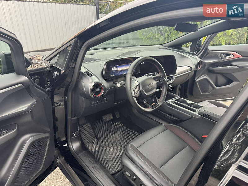 Позашляховик / Кросовер Chevrolet Equinox EV 2024 в Києві