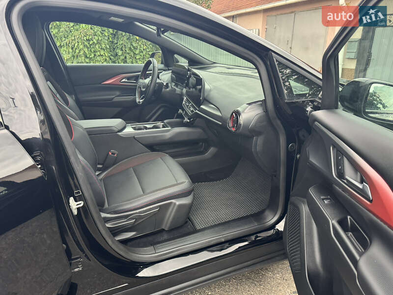 Позашляховик / Кросовер Chevrolet Equinox EV 2024 в Києві