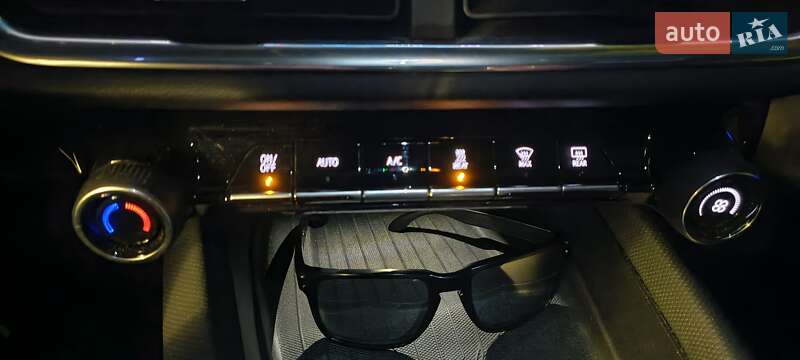 Позашляховик / Кросовер Chevrolet Equinox EV 2024 в Києві