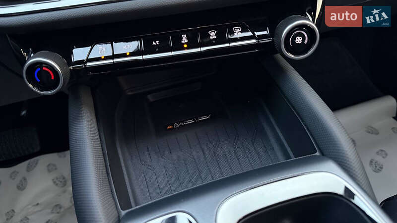 Внедорожник / Кроссовер Chevrolet Equinox EV 2025 в Дрогобыче