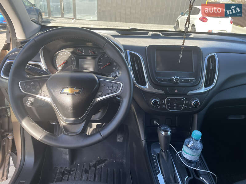 Позашляховик / Кросовер Chevrolet Equinox 2017 в Львові