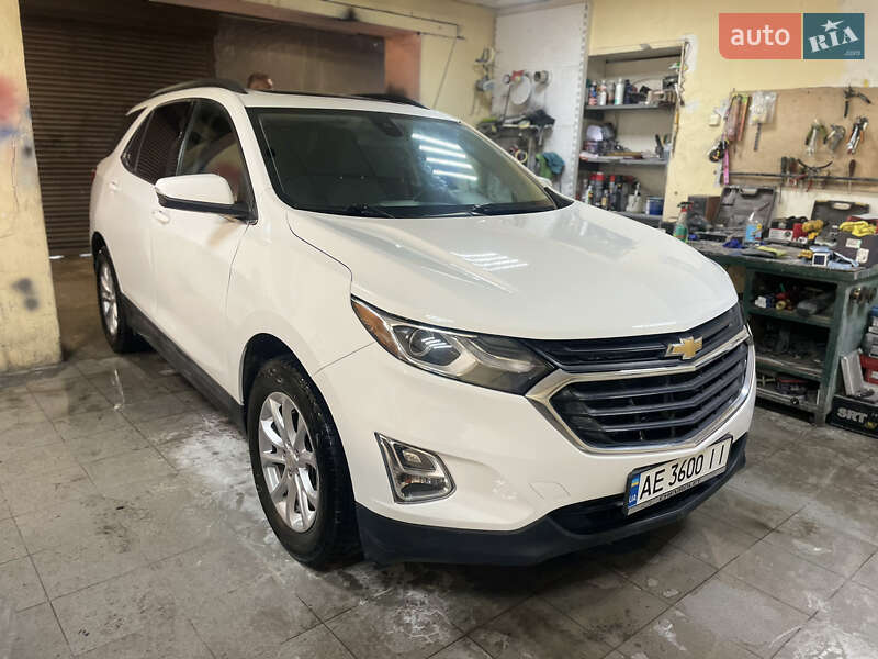 Внедорожник / Кроссовер Chevrolet Equinox 2017 в Днепре