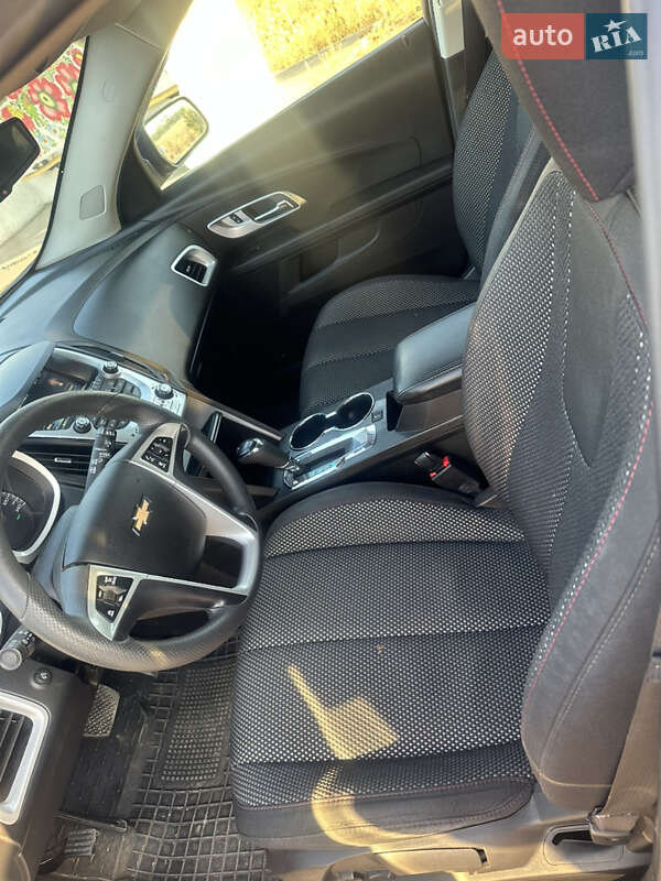 Внедорожник / Кроссовер Chevrolet Equinox 2016 в Днепре