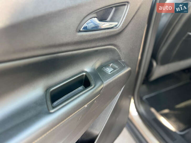 Позашляховик / Кросовер Chevrolet Equinox 2018 в Києві