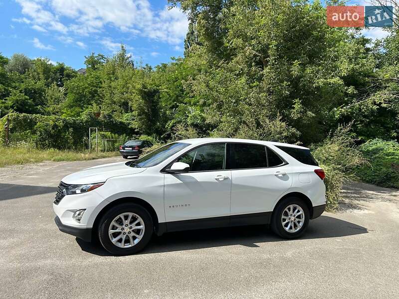 Внедорожник / Кроссовер Chevrolet Equinox 2020 в Киеве