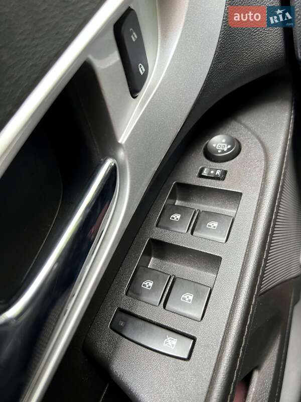 Позашляховик / Кросовер Chevrolet Equinox 2015 в Києві