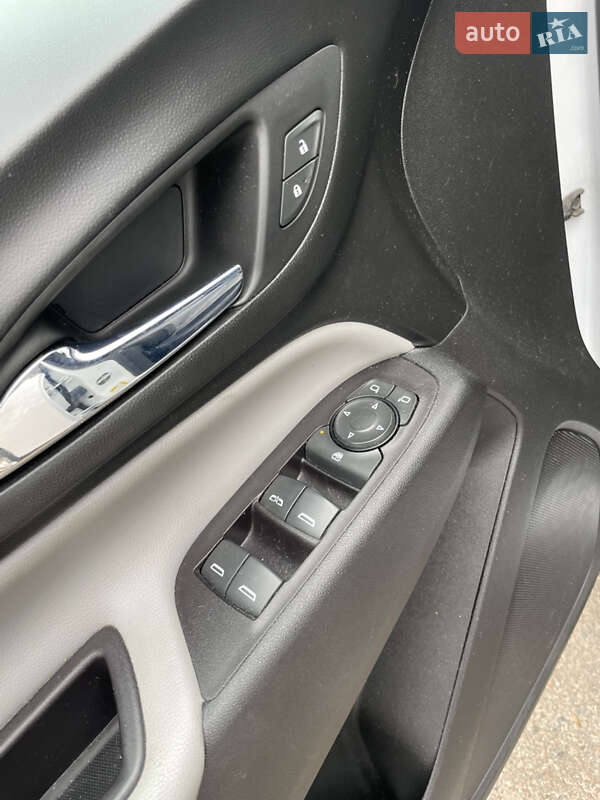 Внедорожник / Кроссовер Chevrolet Equinox 2020 в Киеве фото 18 Внедорожник / Кроссовер Chevrolet Equinox 2020 в Киеве