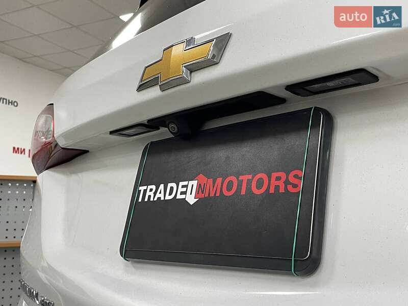 Внедорожник / Кроссовер Chevrolet Equinox 2018 в Киеве