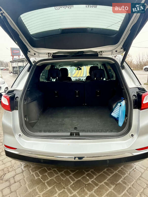 Внедорожник / Кроссовер Chevrolet Equinox 2018 в Киеве