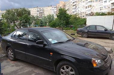 Седан Chevrolet Evanda 2004 в Киеве