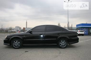 Седан Chevrolet Evanda 2006 в Киеве