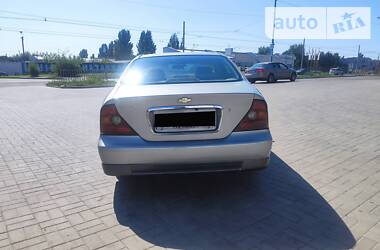 Седан Chevrolet Evanda 2004 в Дніпрі