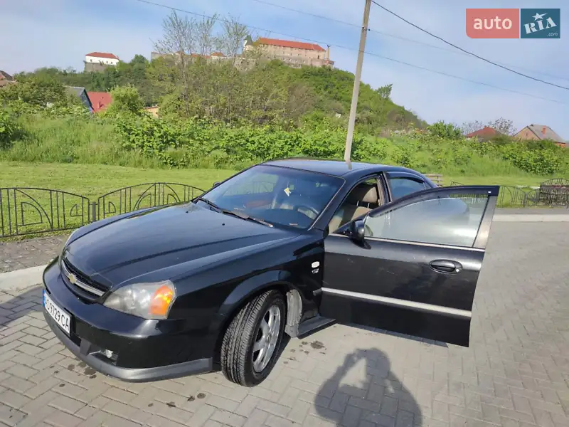 Chevrolet Evanda 2005